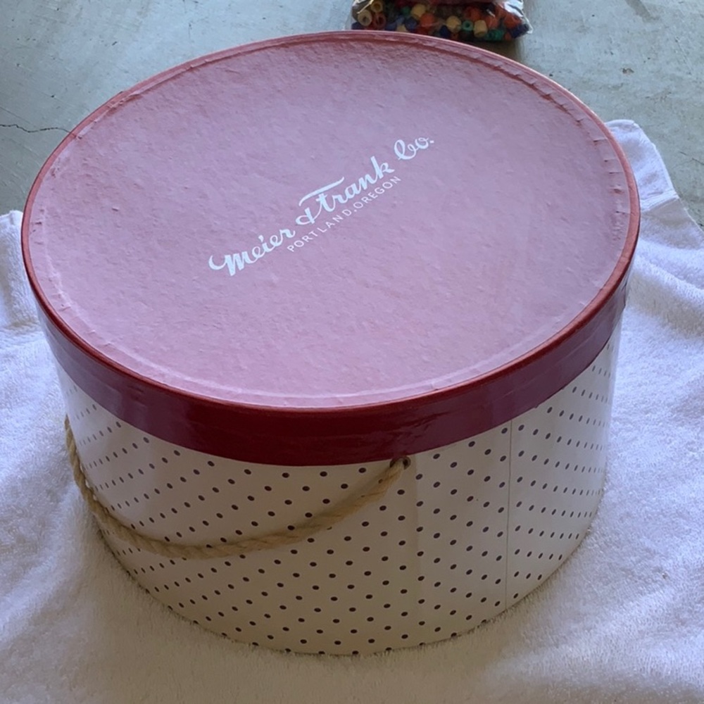 Vintage Meier + Frank Company Hat Box